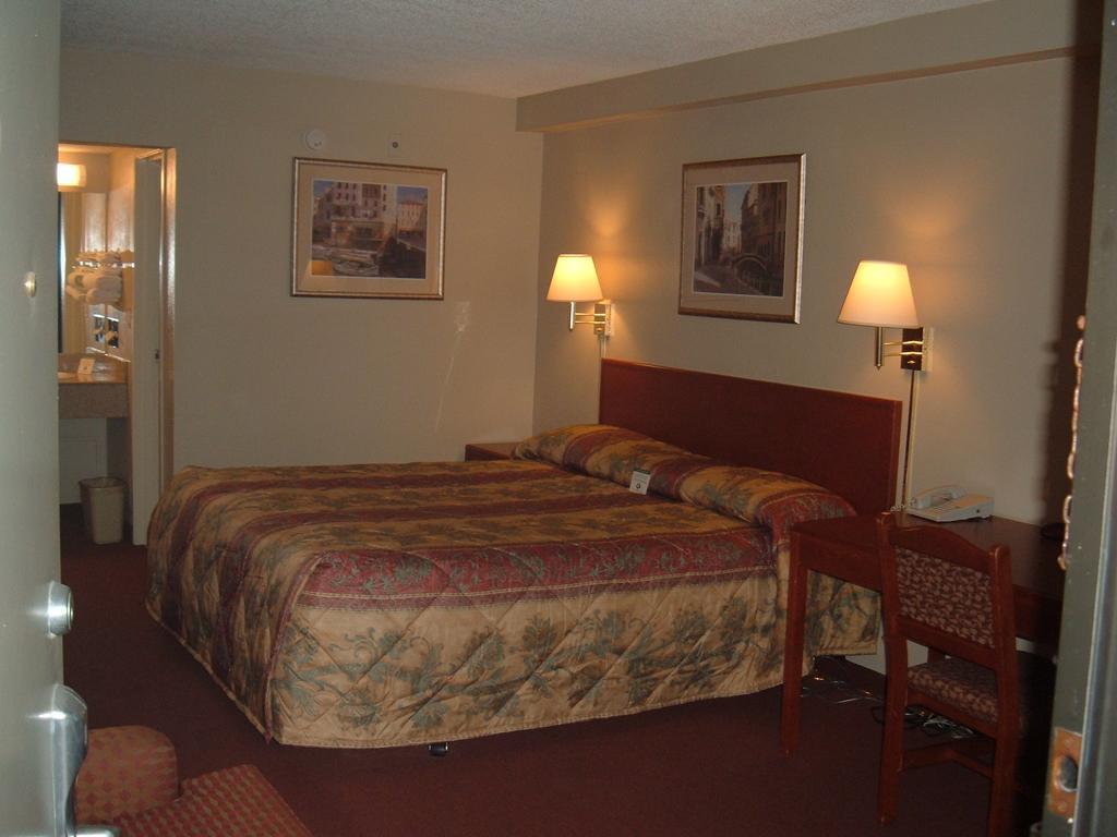 Good Nite Inn تشولا فيستا، سان ديغو، كاليفورنيا الغرفة الصورة